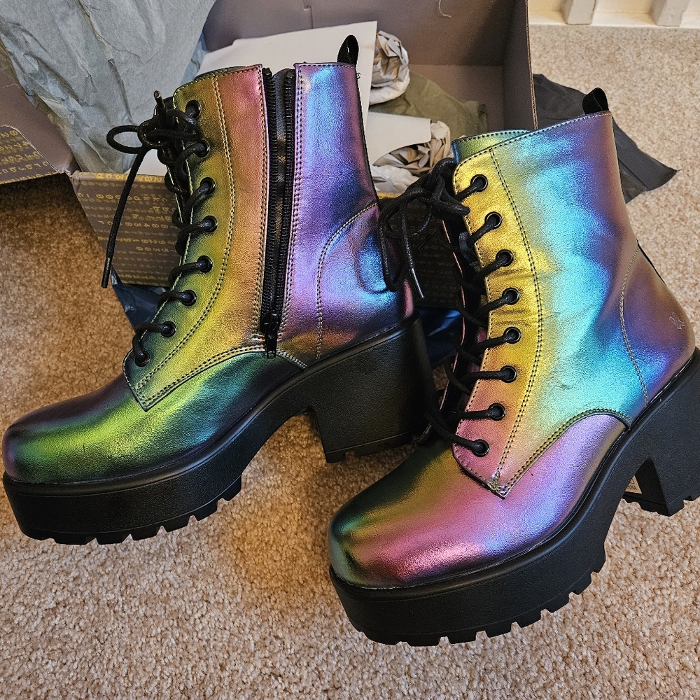 DOLLS KILL RAINBOW BOOTS koi bismuth women's 7 platform tuk rave holographic